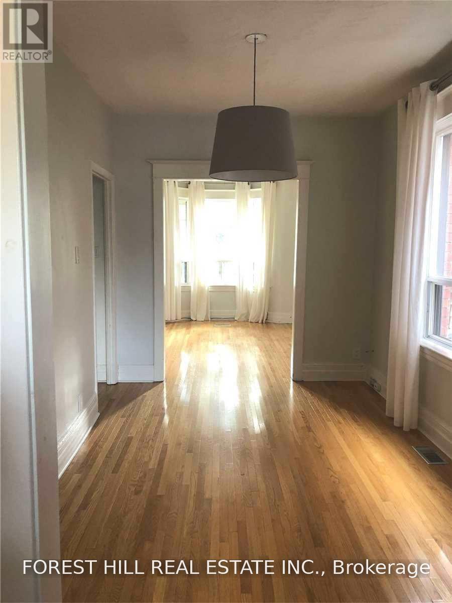 37 Hendrick Avenue, Toronto, Ontario M6G 3S4 - Photo 5 - C13755068