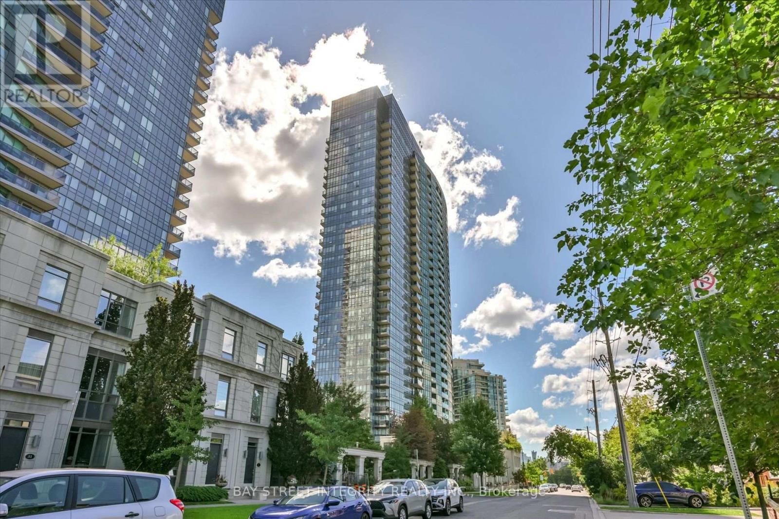 1906 - 15 Greenview Avenue, Toronto, Ontario M2M 4M7 - Photo 2 - C13755154
