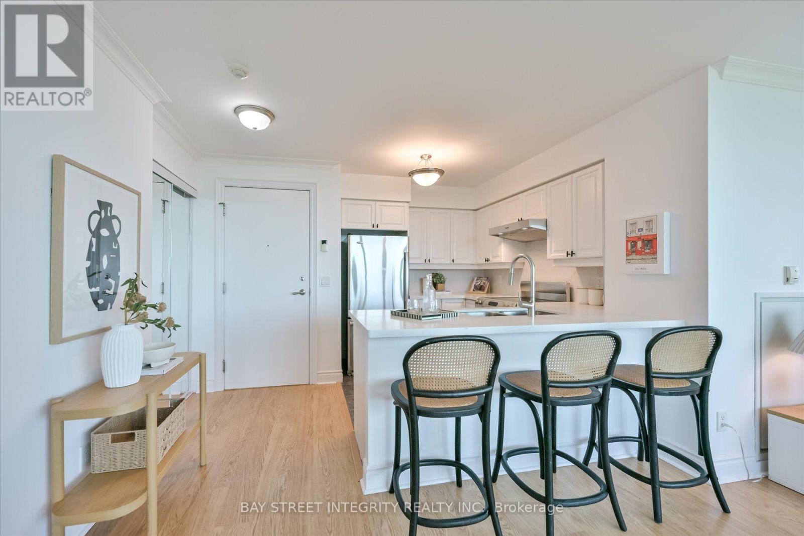 1906 - 15 Greenview Avenue, Toronto, Ontario M2M 4M7 - Photo 9 - C13755154
