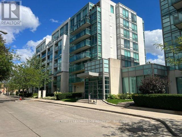 706 - 3830 BATHURST STREET, Toronto, Ontario