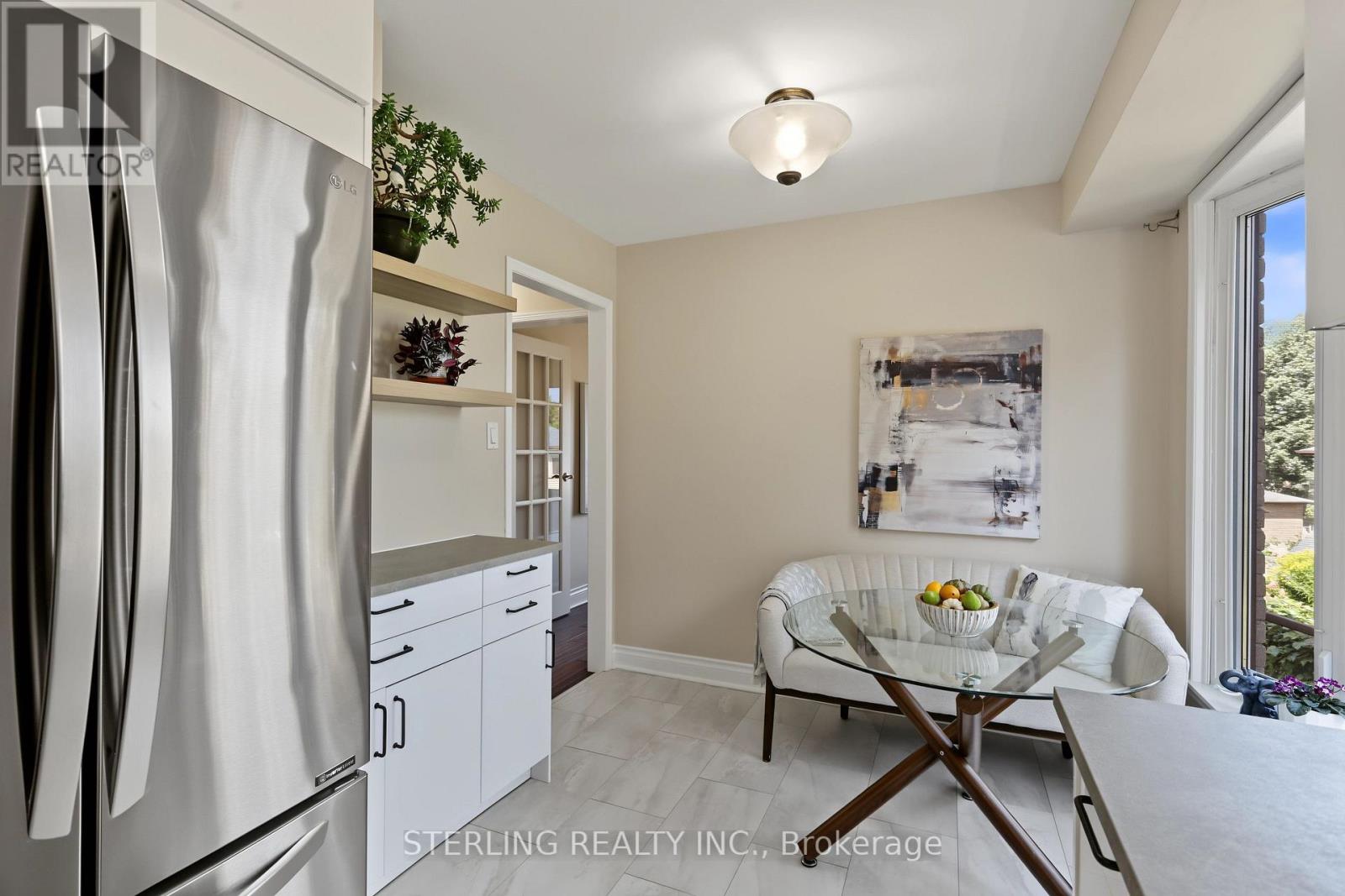 336 Gothic Court, Oshawa, Ontario  L1G 7J2 - Photo 12 - E13755054