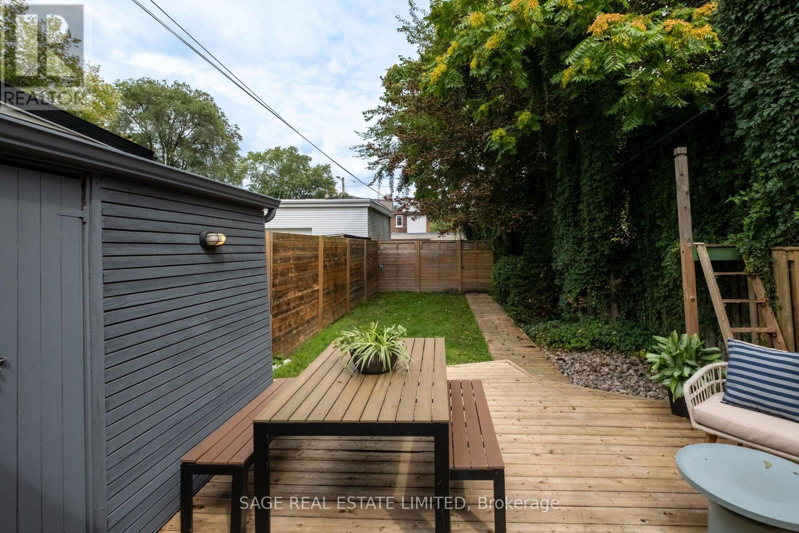 29 Bushell Avenue, Toronto, Ontario  M4M 3B8 - Photo 32 - E13755162
