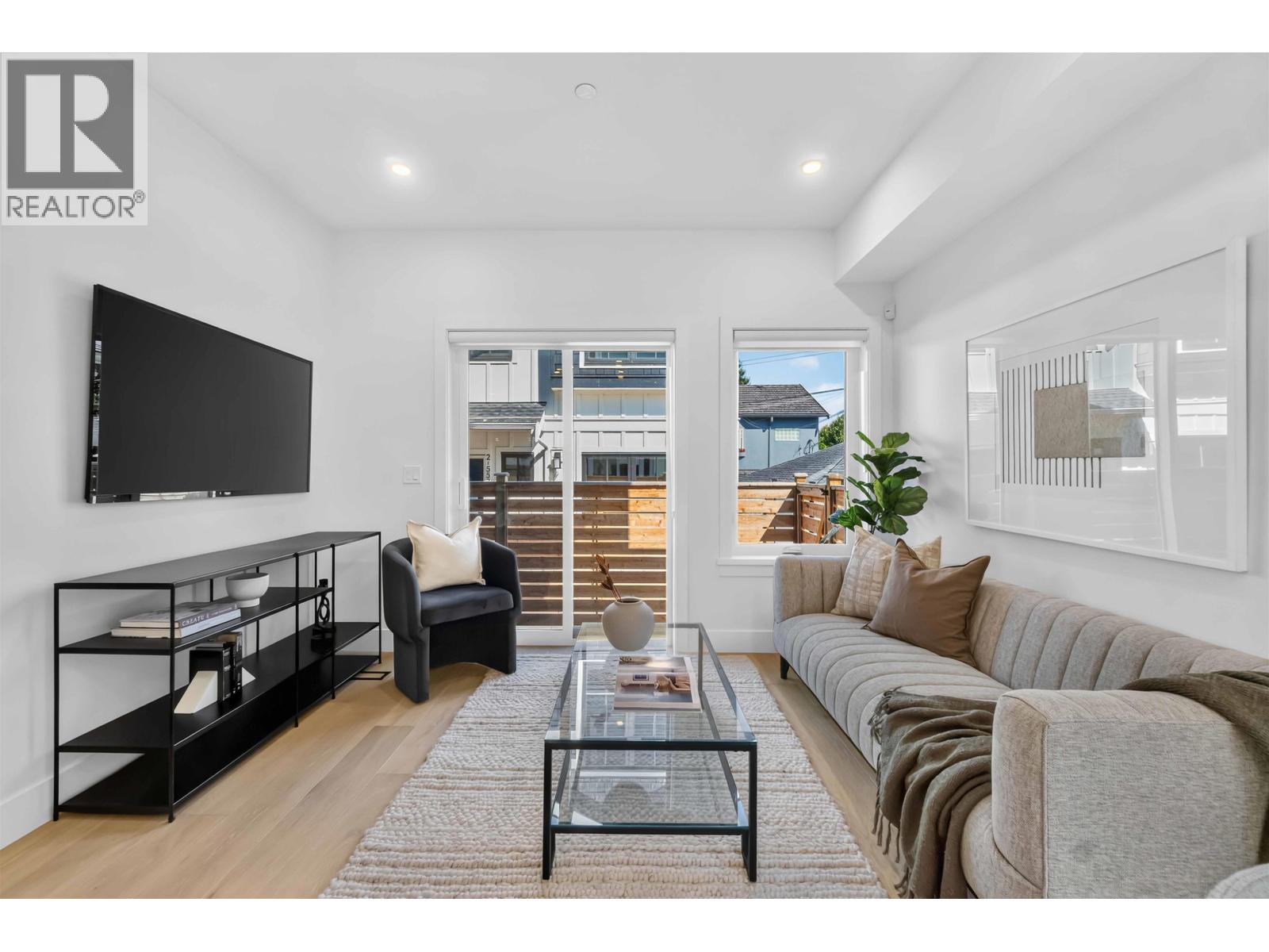 3 550 Kaslo Street, Vancouver, British Columbia  V5K 3Z2 - Photo 3 - R3162157
