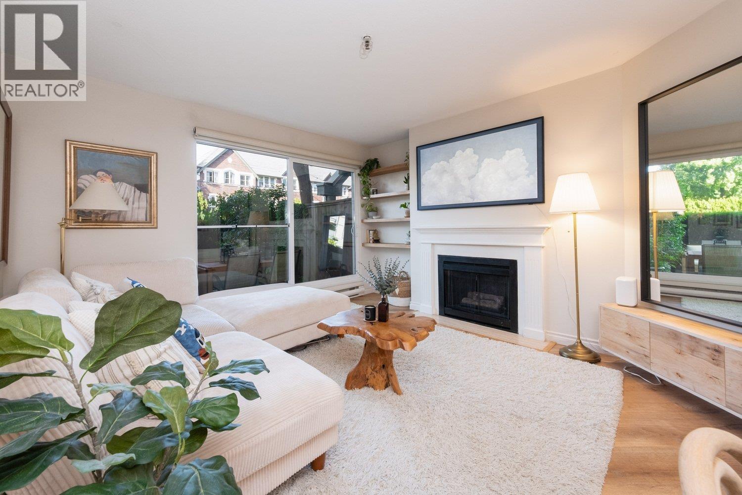 112 2020 W 8th Avenue, Vancouver, British Columbia  V6J 1W5 - Photo 4 - R3162158