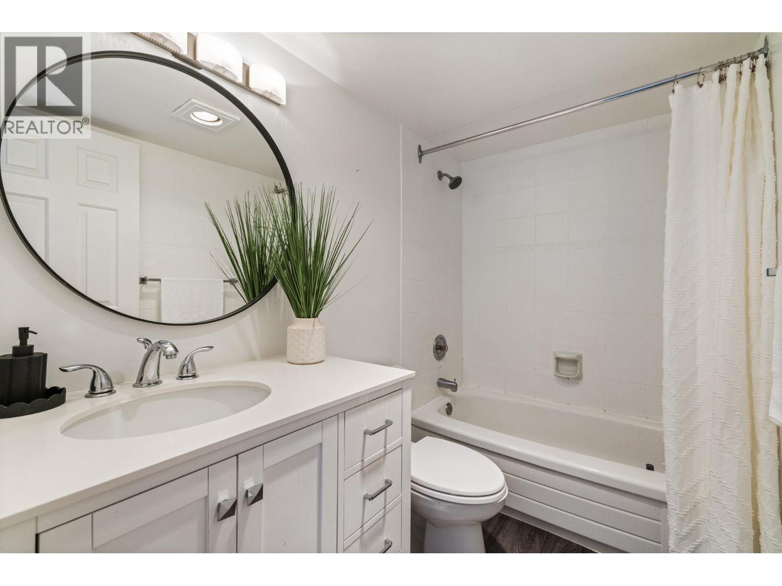 201 1147 Nelson Street, Vancouver, British Columbia  V6E 1J3 - Photo 24 - R3162168