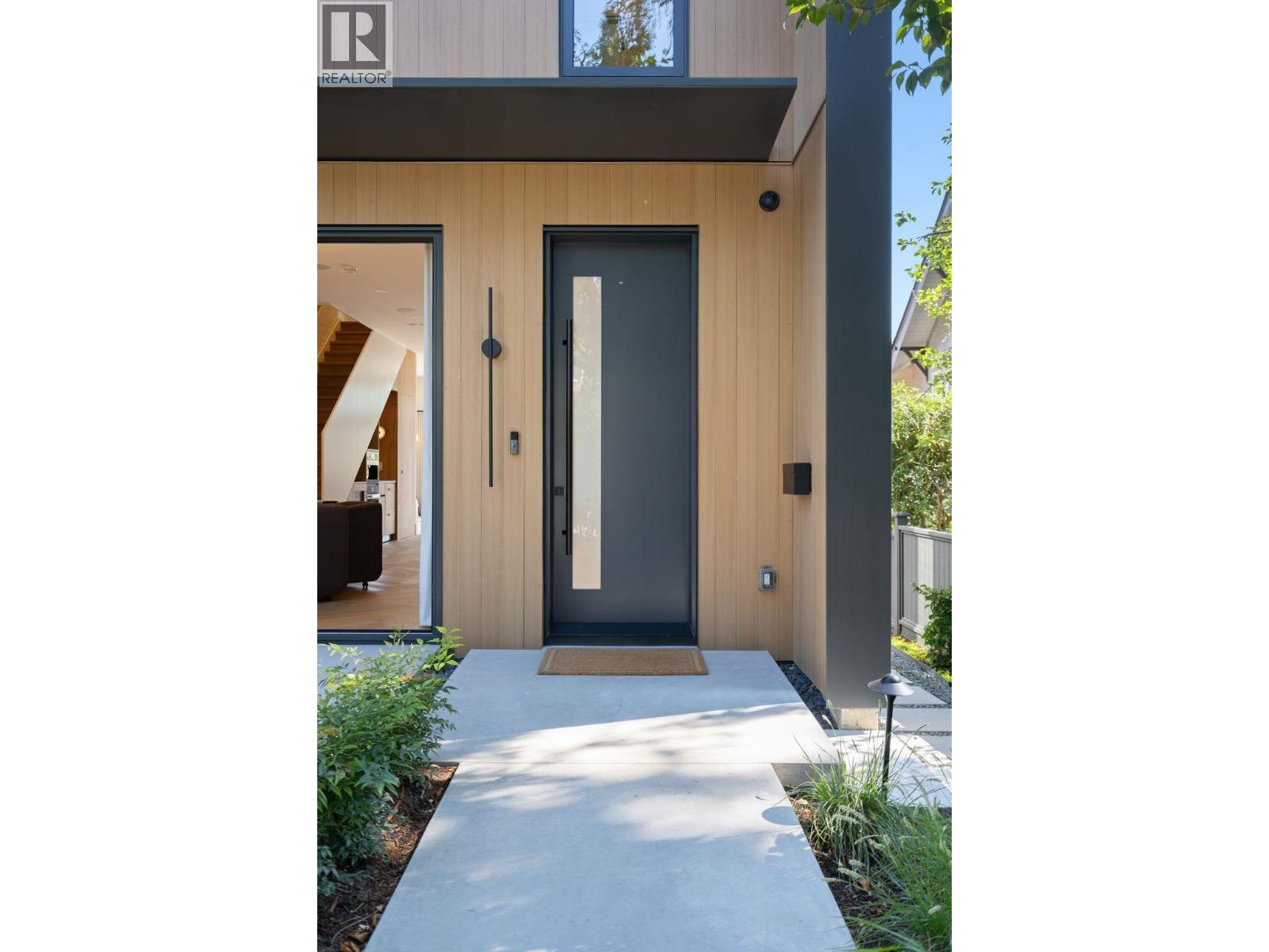 2 3768 W 2nd Avenue, Vancouver, British Columbia  V6R 1J9 - Photo 2 - R3162172