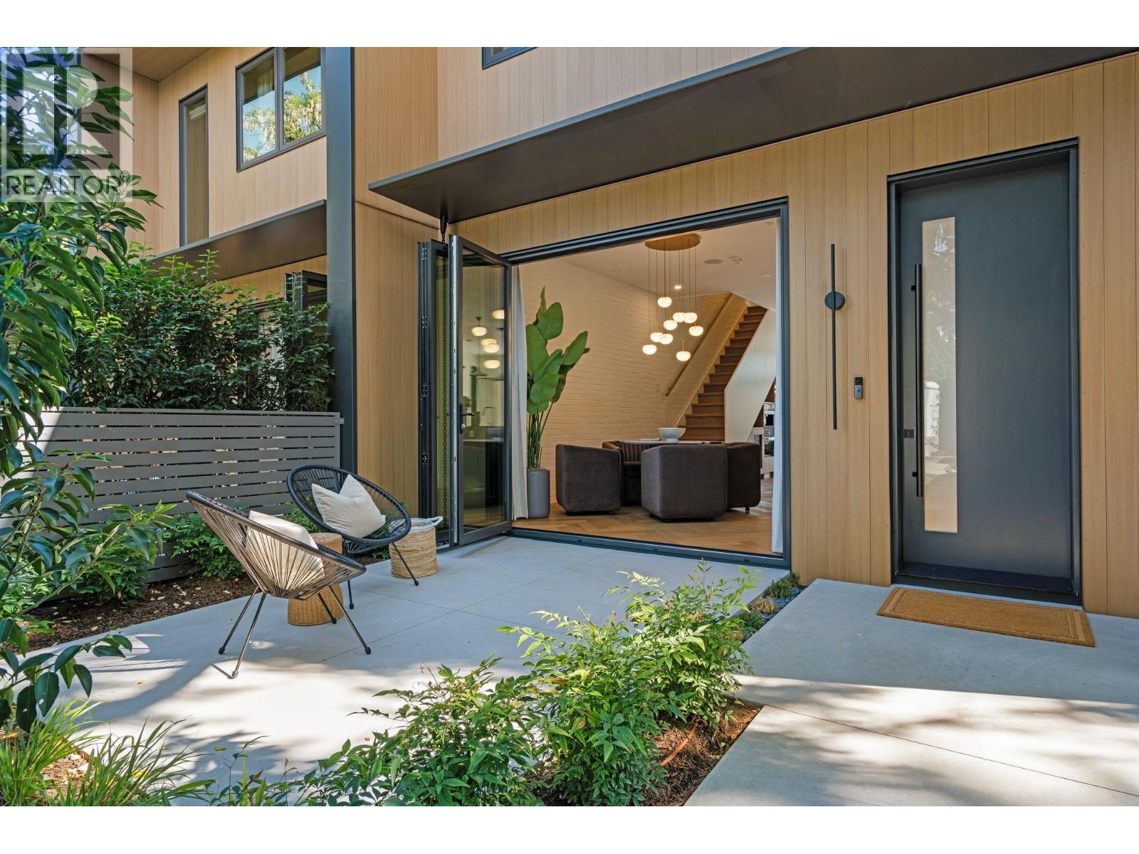 2 3768 W 2nd Avenue, Vancouver, British Columbia  V6R 1J9 - Photo 3 - R3162172