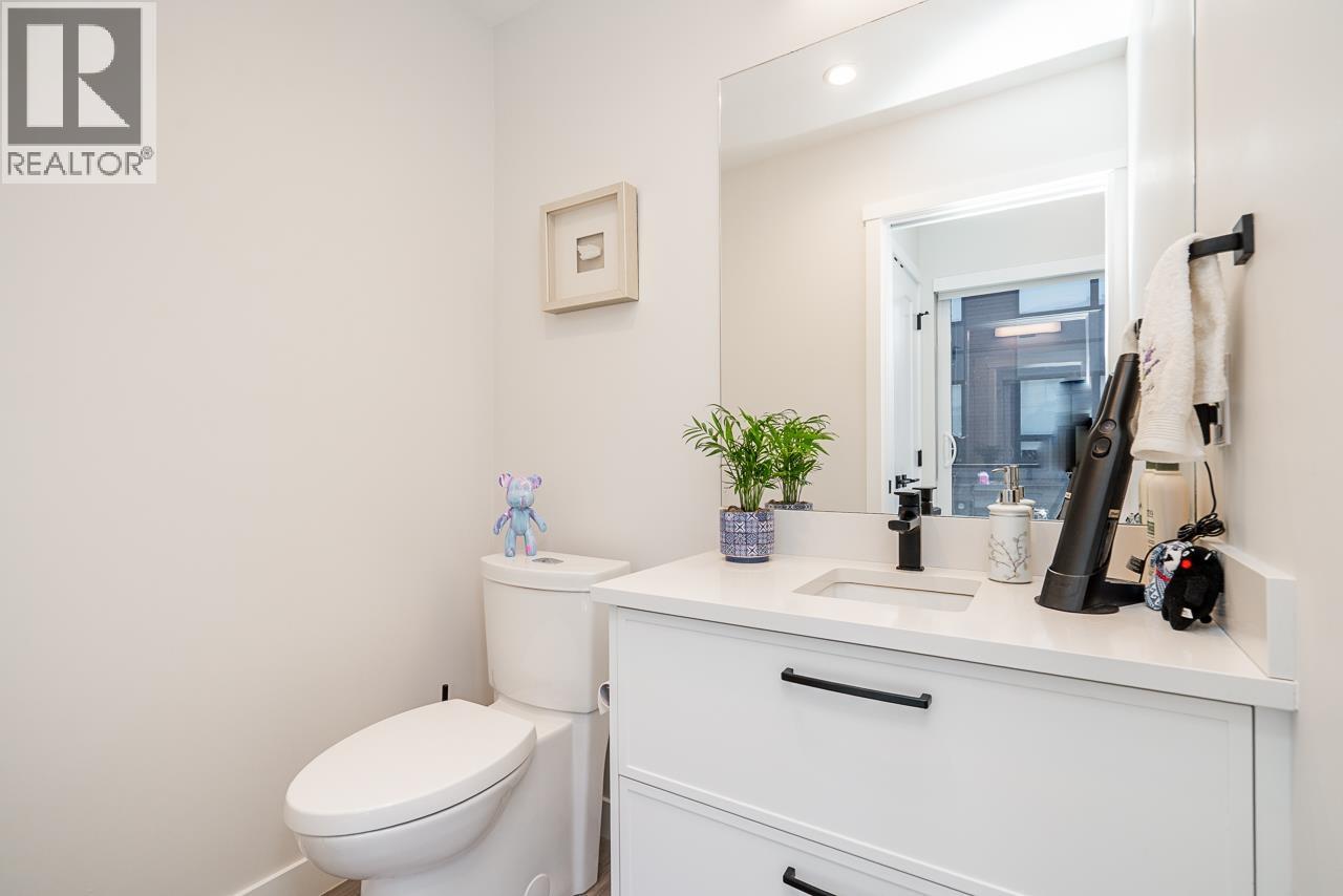 7 50 Seaview Drive, Port Moody, British Columbia  V3H 0N2 - Photo 12 - R3162177