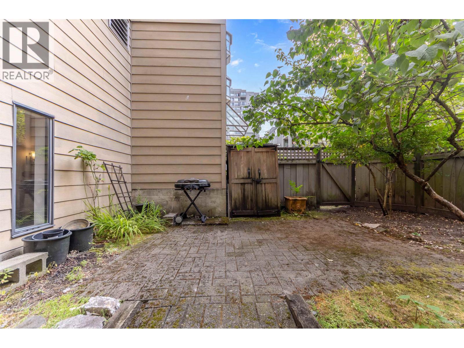 110 777 Eighth Street, New Westminster, British Columbia  V3M 3S7 - Photo 10 - R3162178