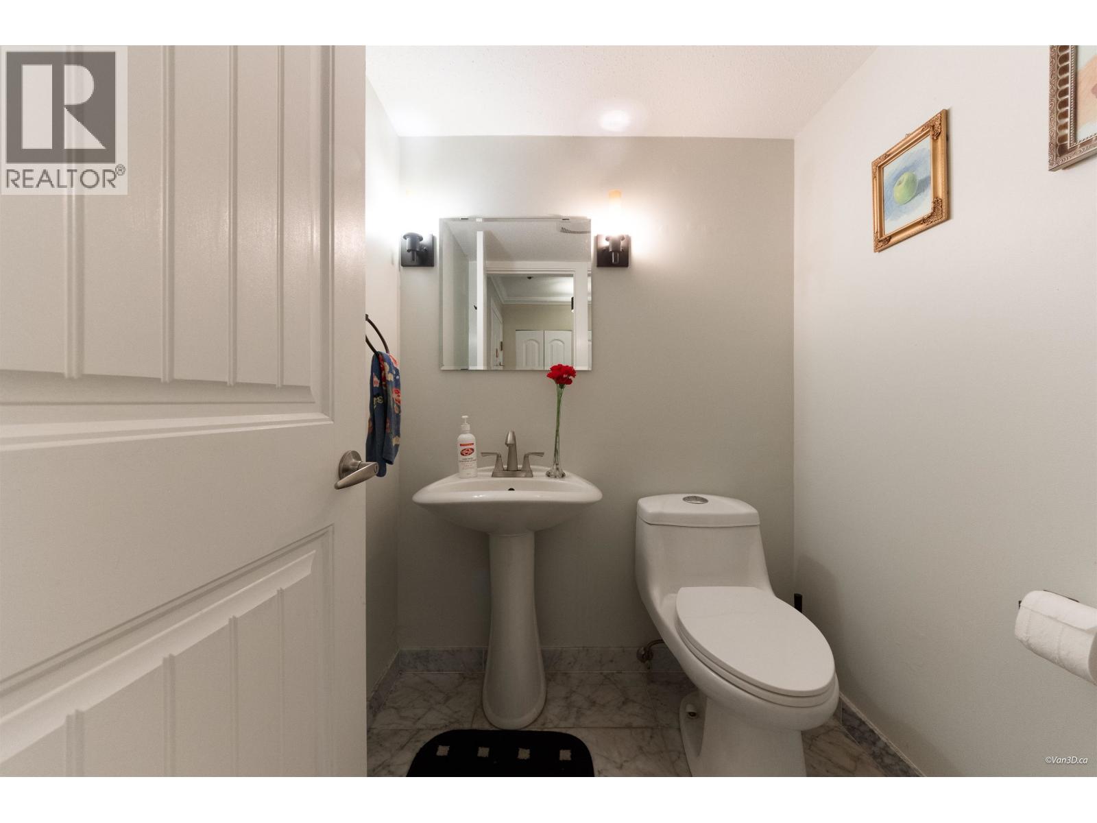 110 777 Eighth Street, New Westminster, British Columbia  V3M 3S7 - Photo 11 - R3162178