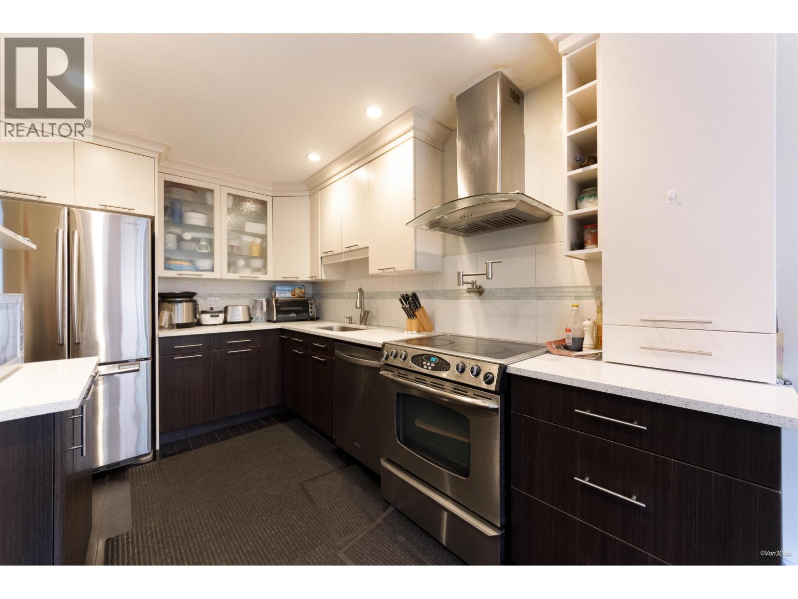 110 777 Eighth Street, New Westminster, British Columbia  V3M 3S7 - Photo 3 - R3162178