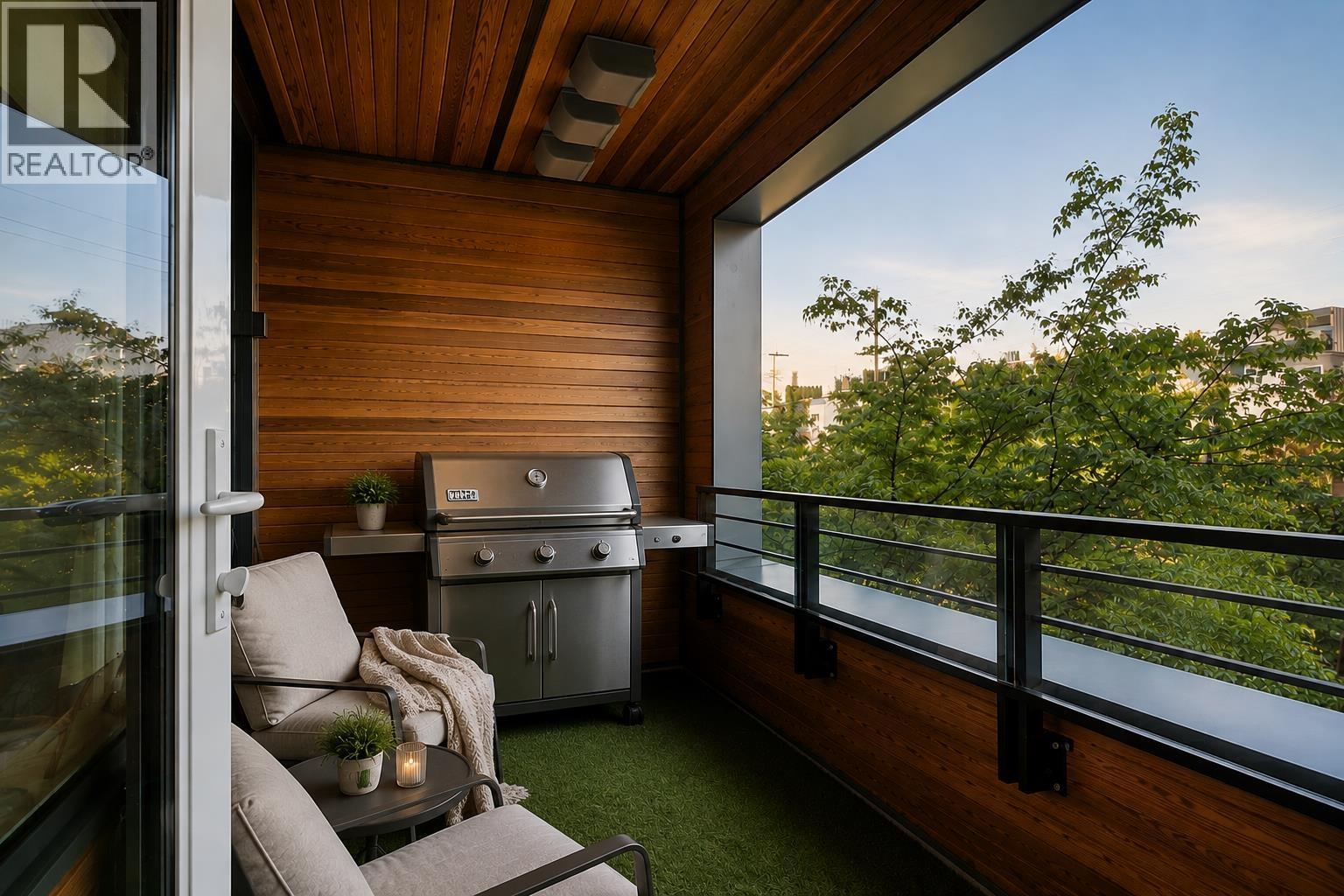 203 747 E 3rd Street, North Vancouver, British Columbia  V7L 1G8 - Photo 24 - R3162197