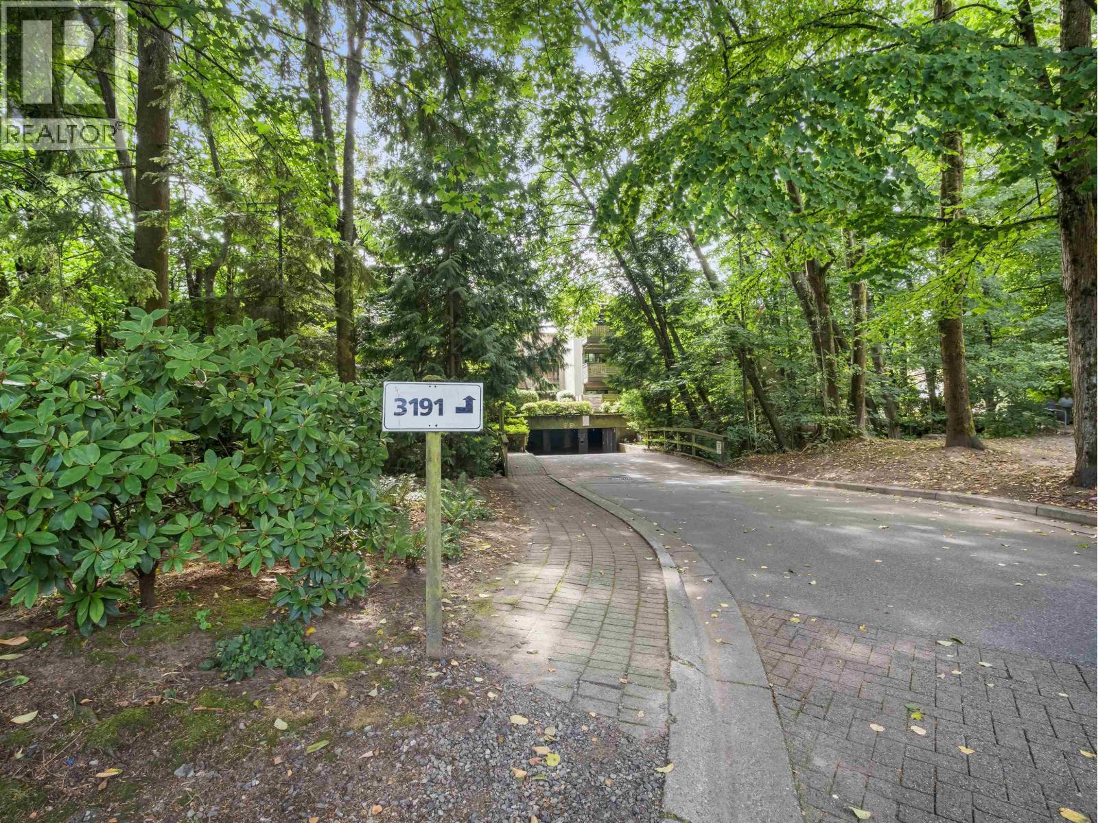 105 3191 Mountain Highway, North Vancouver, British Columbia  V7K 2H4 - Photo 29 - R3162206