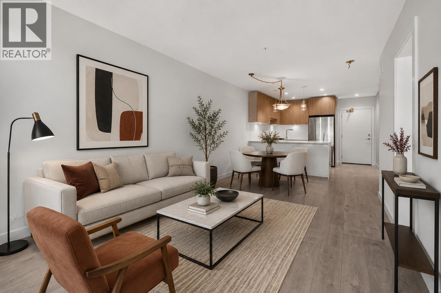 210 108 E 8th Street, North Vancouver, British Columbia  V7L 0H1 - Photo 1 - R3162211