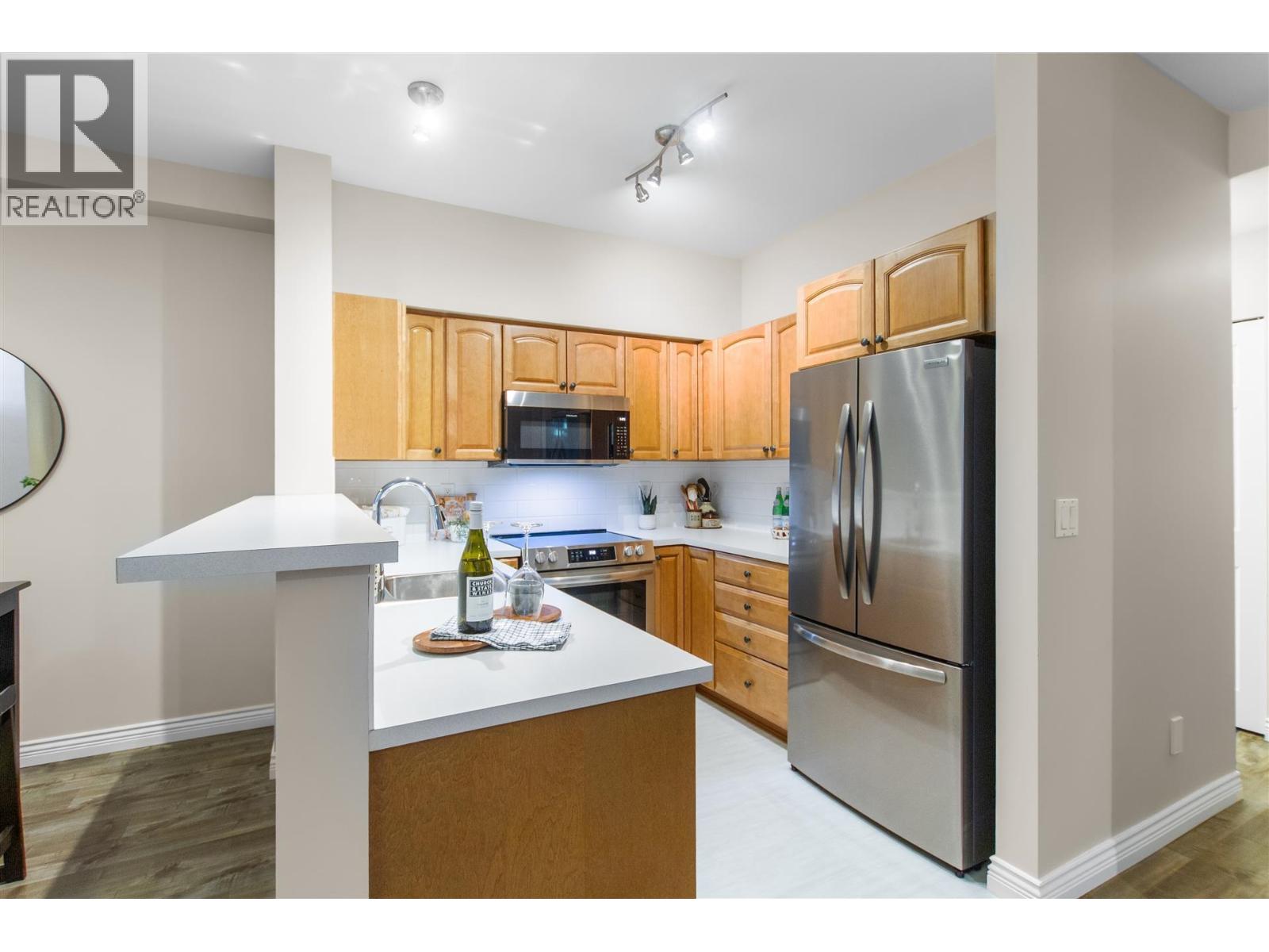 55 15 Forest Park Way, Port Moody, British Columbia  V3H 5G7 - Photo 4 - R3162217