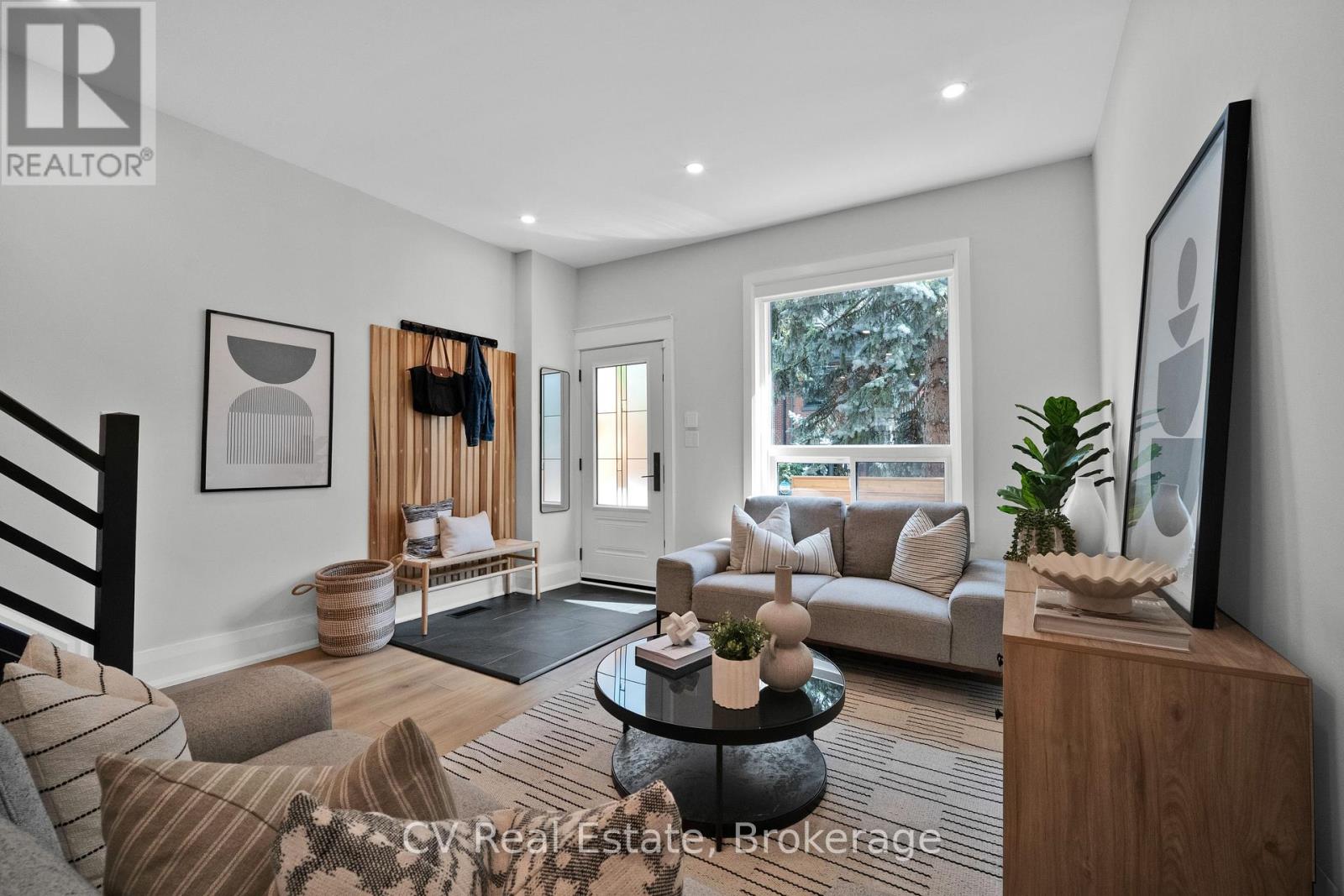 72 Hamilton Street, Toronto, Ontario  M4M 2C8 - Photo 4 - E13755038