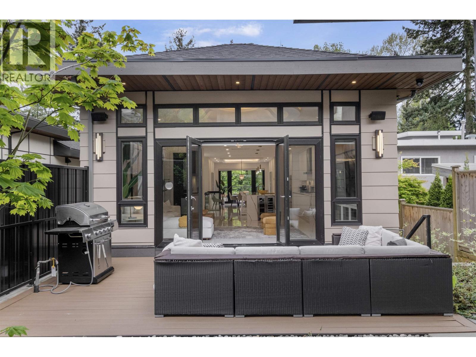 1126 Heywood Street, North Vancouver, British Columbia  V7L 1H4 - Photo 4 - R3162163