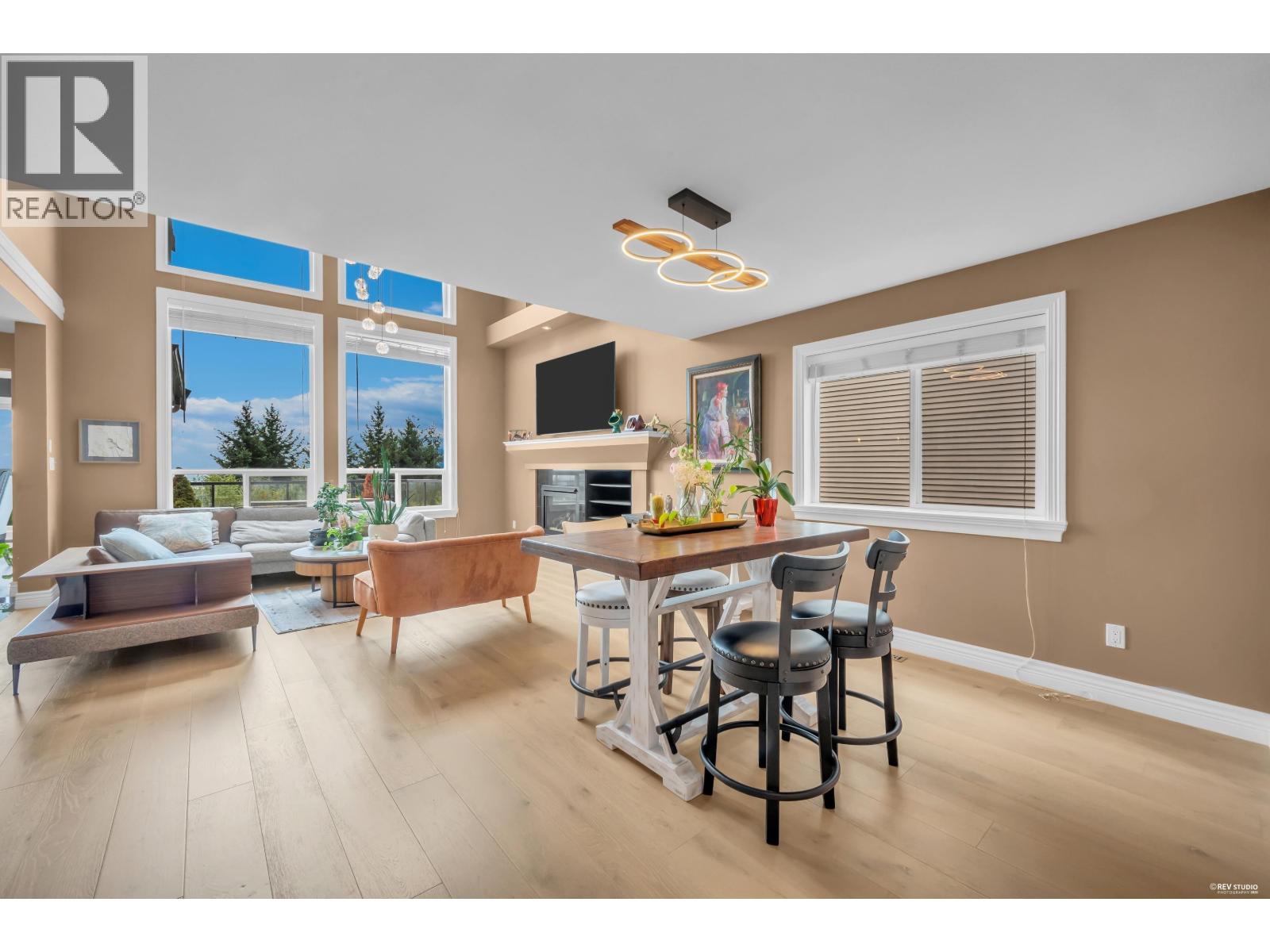 3032 Maplewood Court, Coquitlam, British Columbia  V3E 3P3 - Photo 10 - R3162173