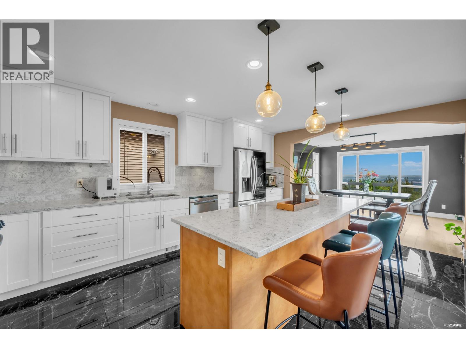 3032 Maplewood Court, Coquitlam, British Columbia  V3E 3P3 - Photo 12 - R3162173
