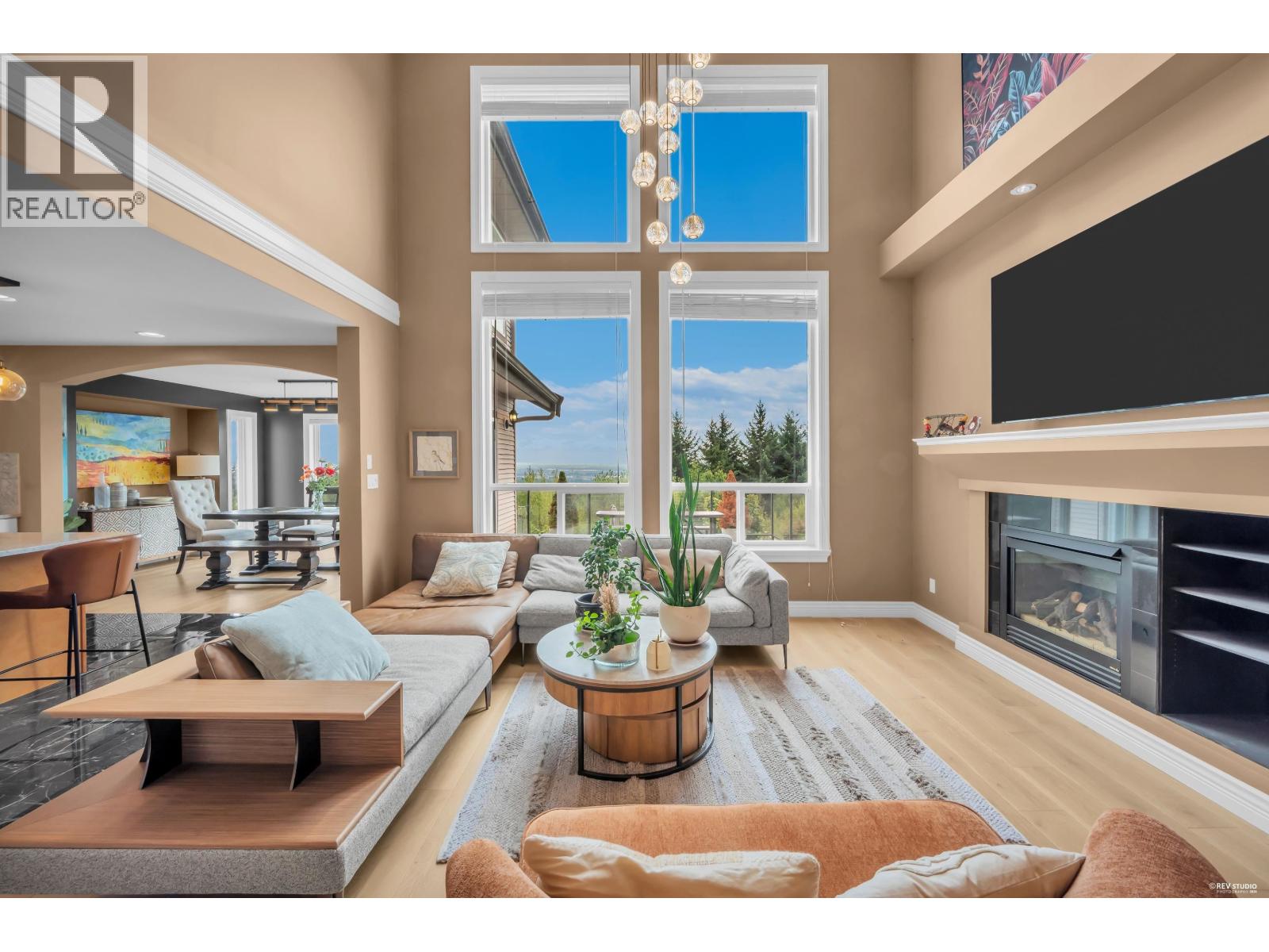 3032 Maplewood Court, Coquitlam, British Columbia  V3E 3P3 - Photo 3 - R3162173