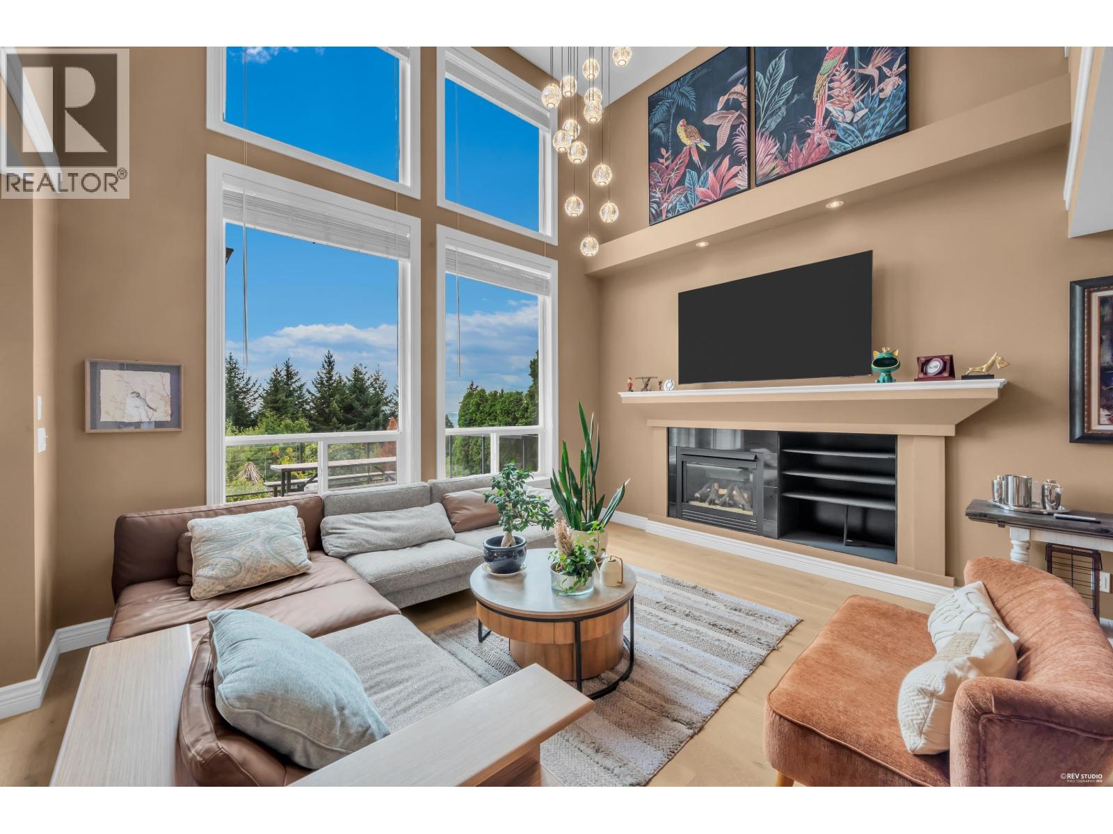 3032 Maplewood Court, Coquitlam, British Columbia  V3E 3P3 - Photo 5 - R3162173