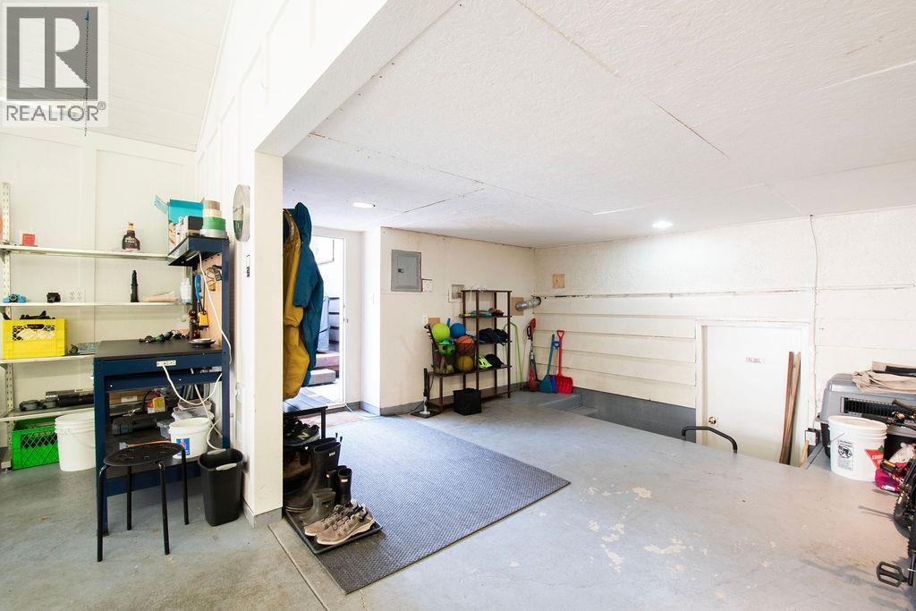 1218 W 22nd Street, North Vancouver, British Columbia  V7P 2G1 - Photo 28 - R3162179