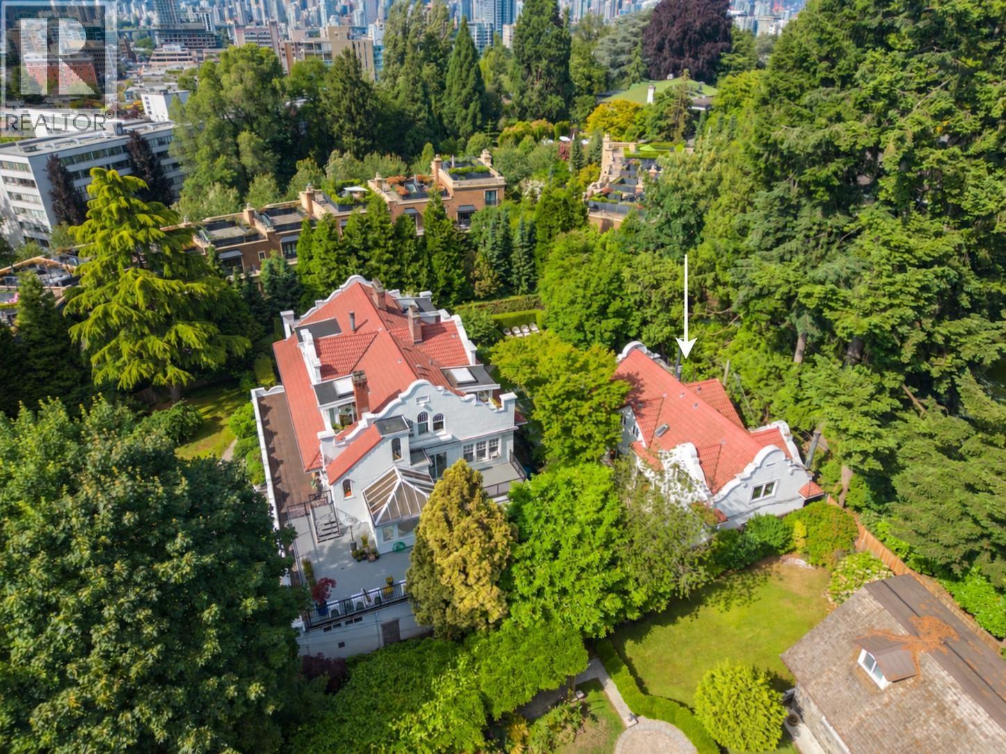 3296 GRANVILLE STREET, vancouver, British Columbia