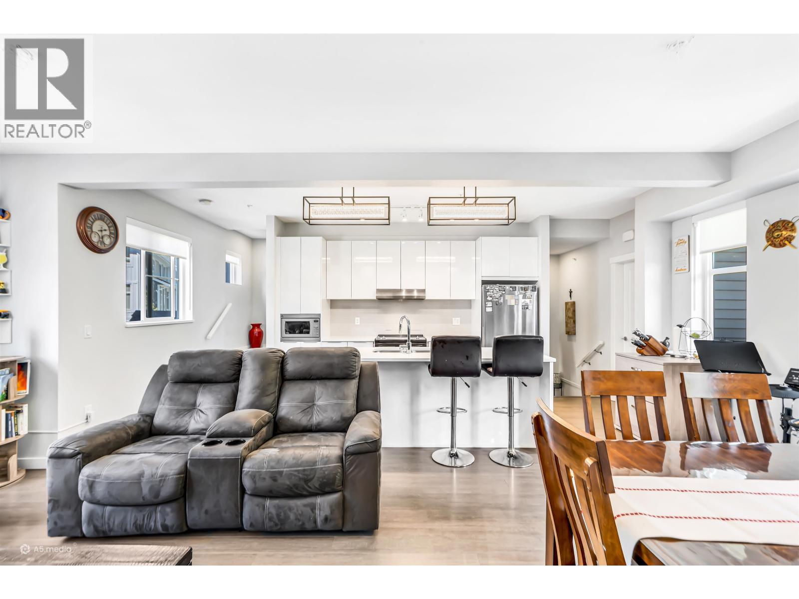 1038 11280 Pazarena Place, Maple Ridge, British Columbia  V2X 9H8 - Photo 15 - R3162244