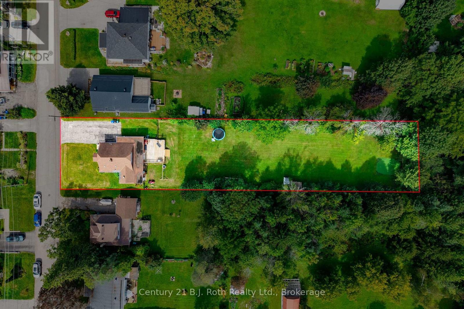 15 Lucy Street, Penetanguishene, Ontario  L9M 1K7 - Photo 16 - S13755114