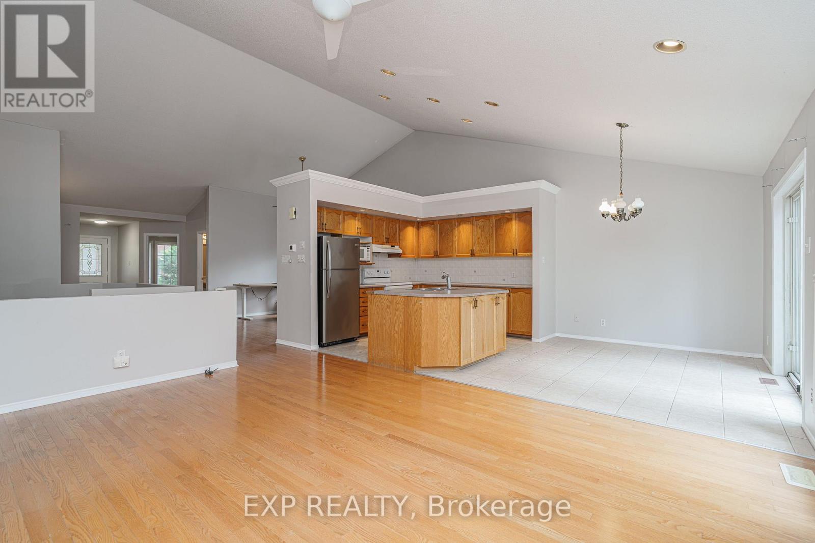 6 Windchime Crescent, Ottawa, Ontario  K2G 6J3 - Photo 13 - X13752426