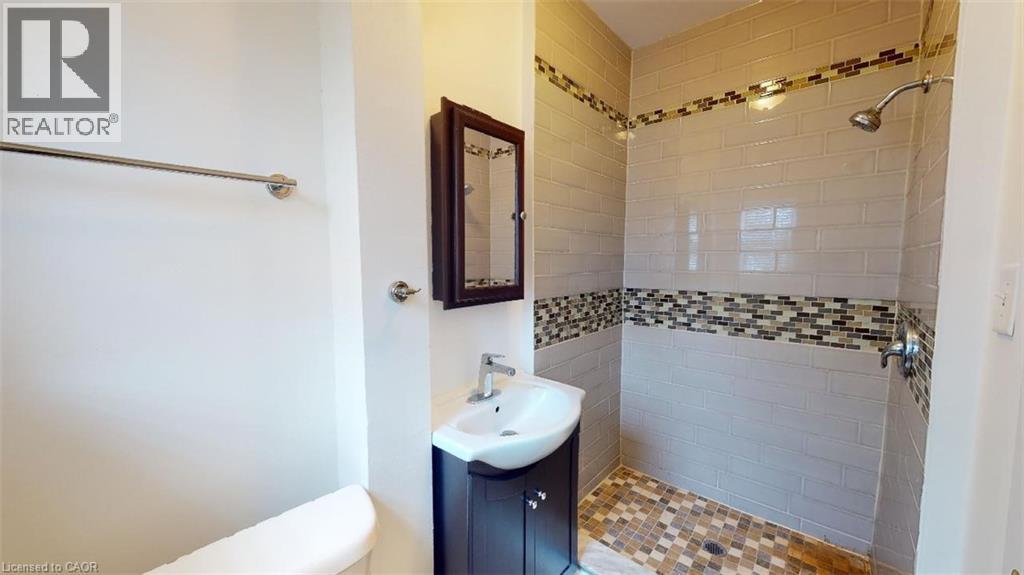 961 1/2 King Street E, Hamilton, Ontario  L8M 1C3 - Photo 6 - 40861183