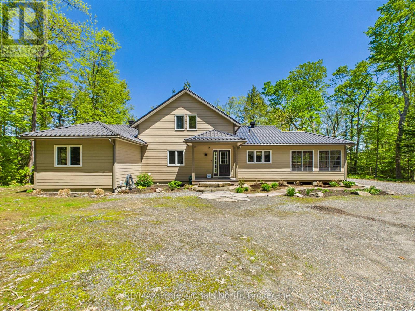 1215 118 Highway E, Bracebridge, Ontario  P1L 0K3 - Photo 36 - X13755066