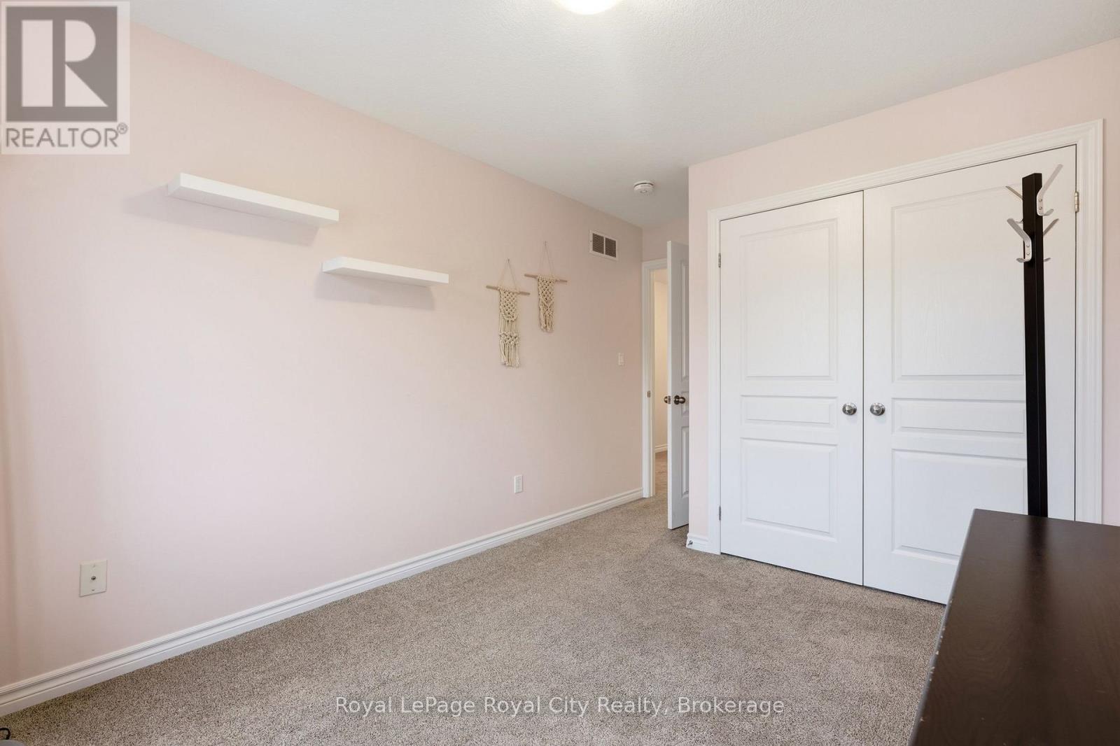8 Jeffrey Drive, Guelph (Grange Road), Ontario  N1E 0L6 - Photo 30 - X13755232
