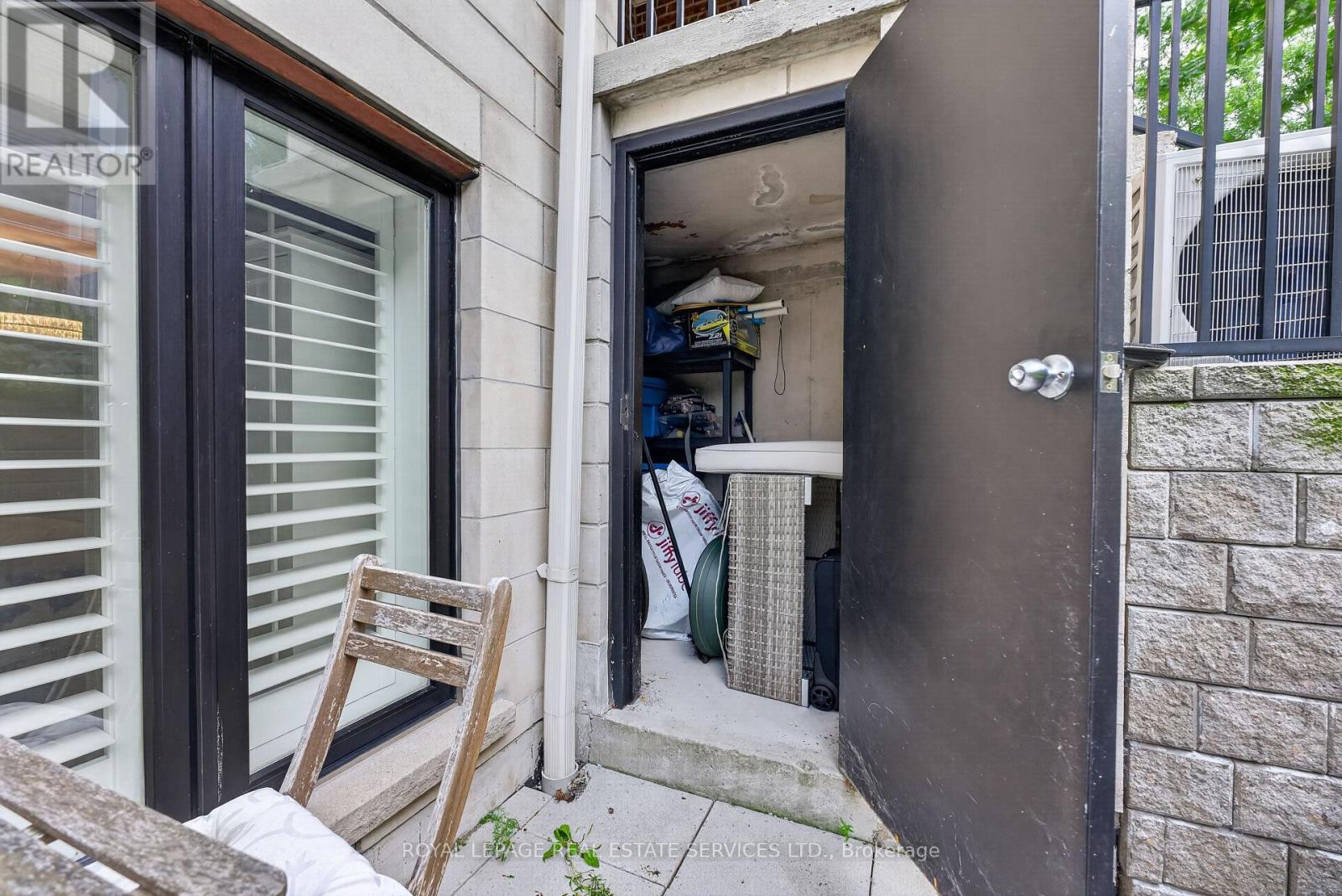 101 - 30 Carnation Avenue, Toronto, Ontario  M8V 0B8 - Photo 4 - W13755074
