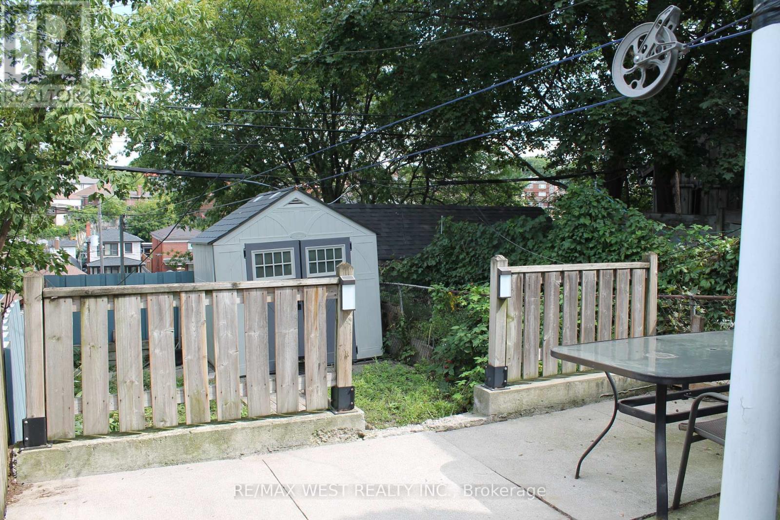 11a Woodcroft Crescent, Toronto, Ontario M6E 1W7 - Photo 24 - W13755076