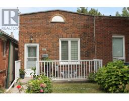 11A WOODCROFT CRESCENT, Toronto, Ontario