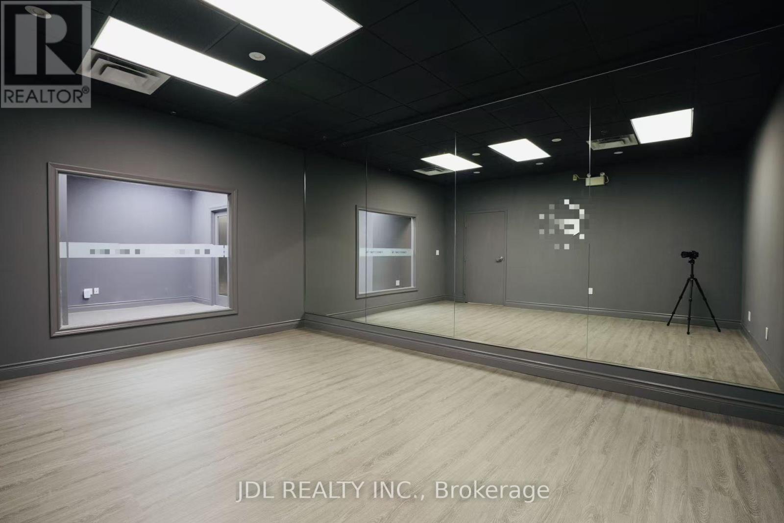 Unit 7 - 3413 Wolfedale Road, Mississauga, Ontario  L5C 1V8 - Photo 4 - W13755080