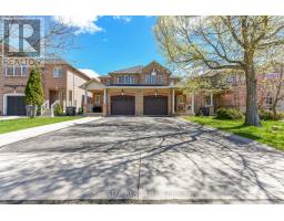 33 COPPERMILL DRIVE, Brampton, Ontario