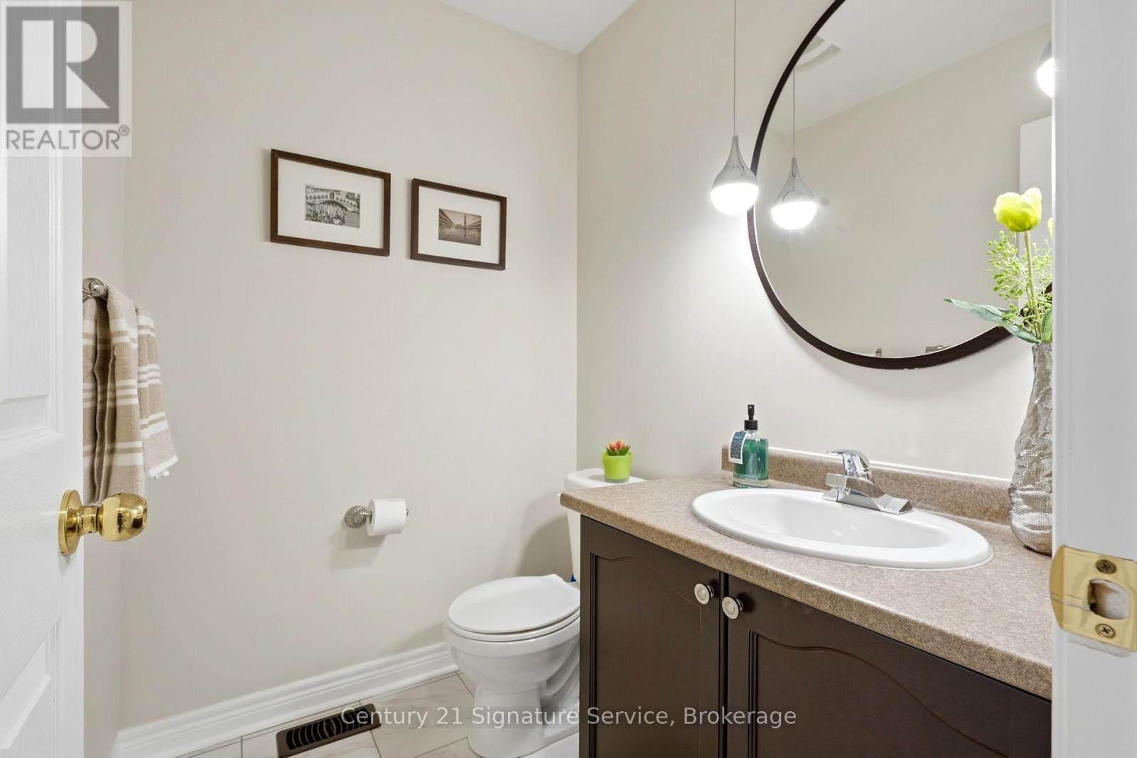 322 Comiskey Crescent, Mississauga, Ontario  L5W 0C5 - Photo 18 - W13755158