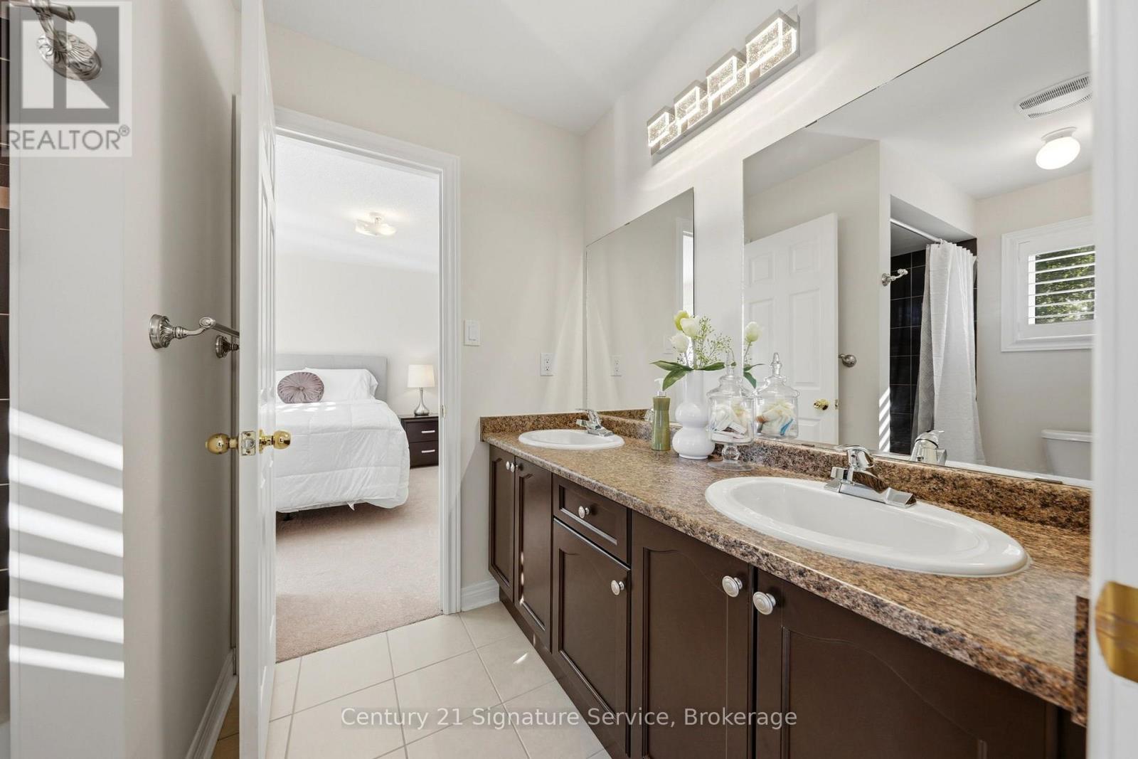 322 Comiskey Crescent, Mississauga, Ontario  L5W 0C5 - Photo 36 - W13755158
