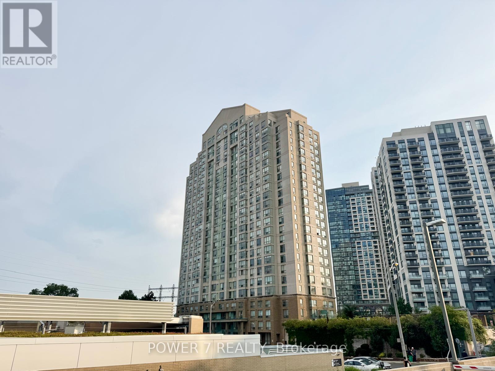 PH304 - 101 SUBWAY CRESCENT, Toronto, Ontario