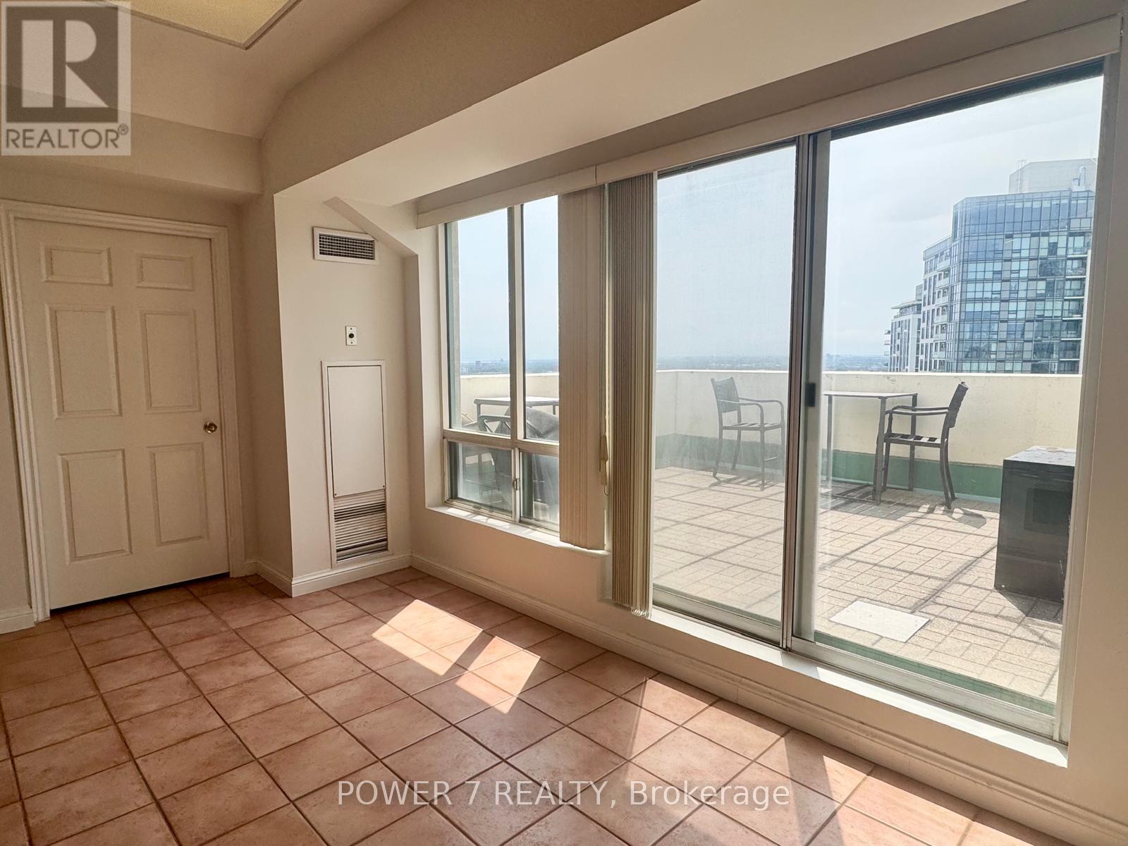 Ph304 - 101 Subway Crescent, Toronto, Ontario M9B 6K4 - Photo 14 - W13755166