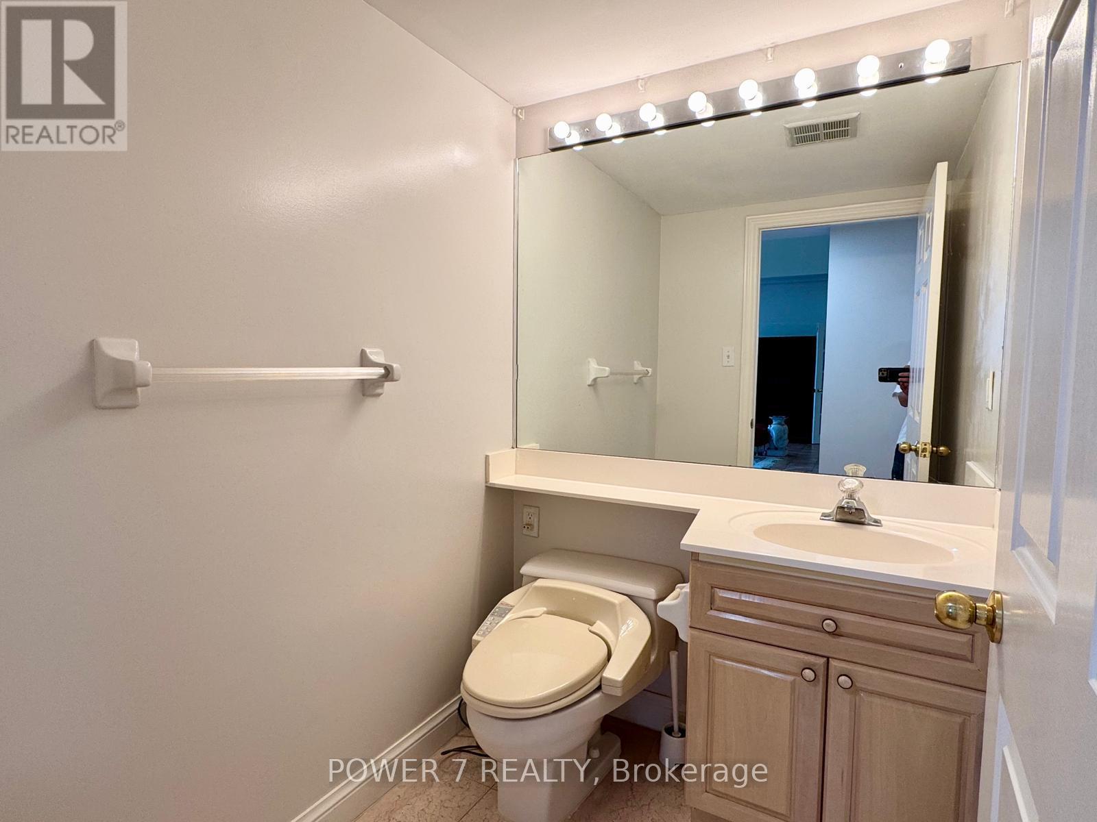 Ph304 - 101 Subway Crescent, Toronto, Ontario M9B 6K4 - Photo 19 - W13755166