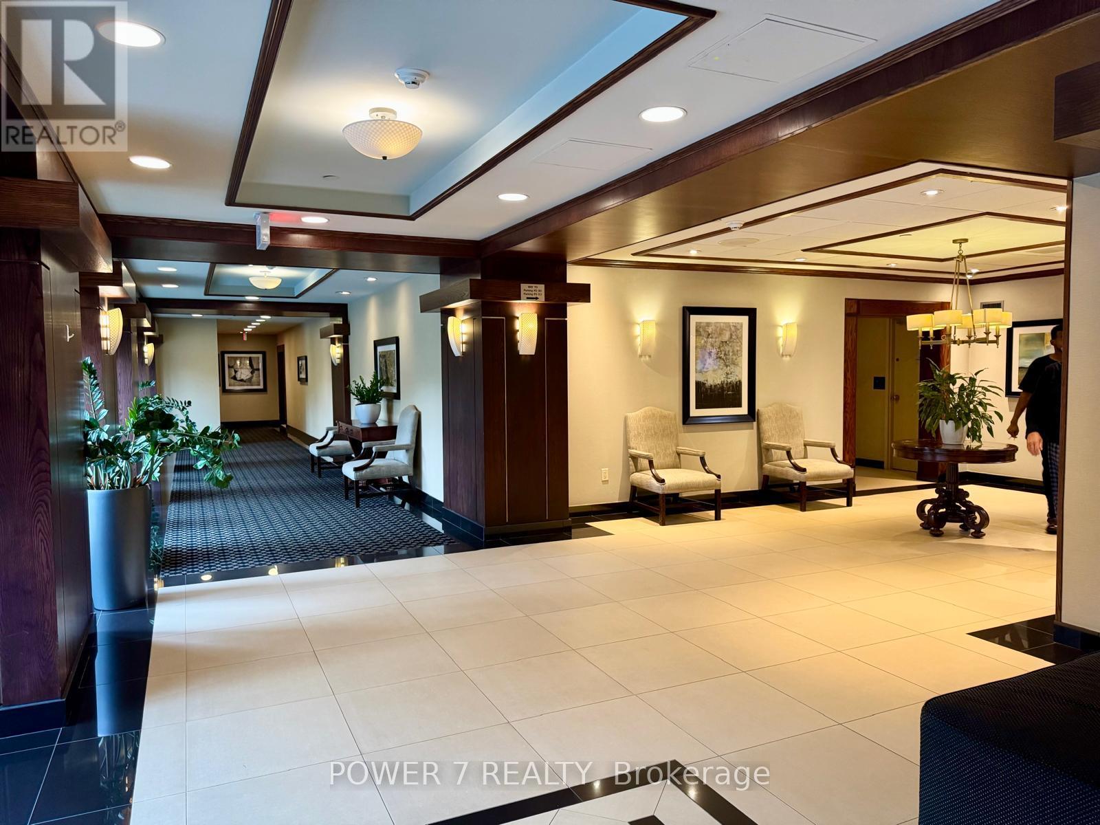 Ph304 - 101 Subway Crescent, Toronto, Ontario M9B 6K4 - Photo 2 - W13755166