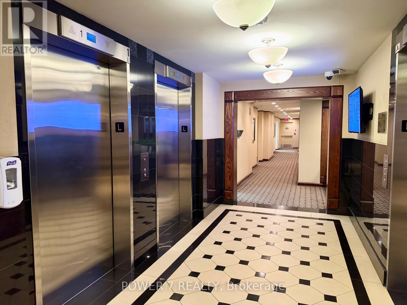 Ph304 - 101 Subway Crescent, Toronto, Ontario M9B 6K4 - Photo 4 - W13755166