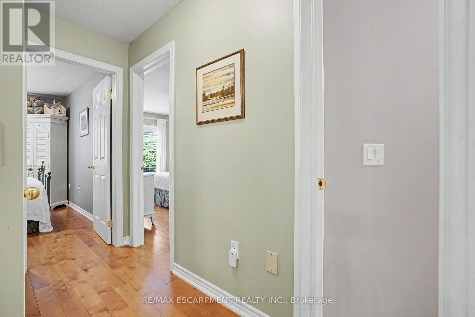 6 - 1275 Stephenson Drive, Burlington, Ontario L7S 2M2 - Photo 13 - W13755212