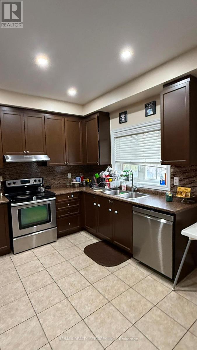 12 Urbana Road, Brampton, Ontario  L6Y 0R6 - Photo 7 - W13755214