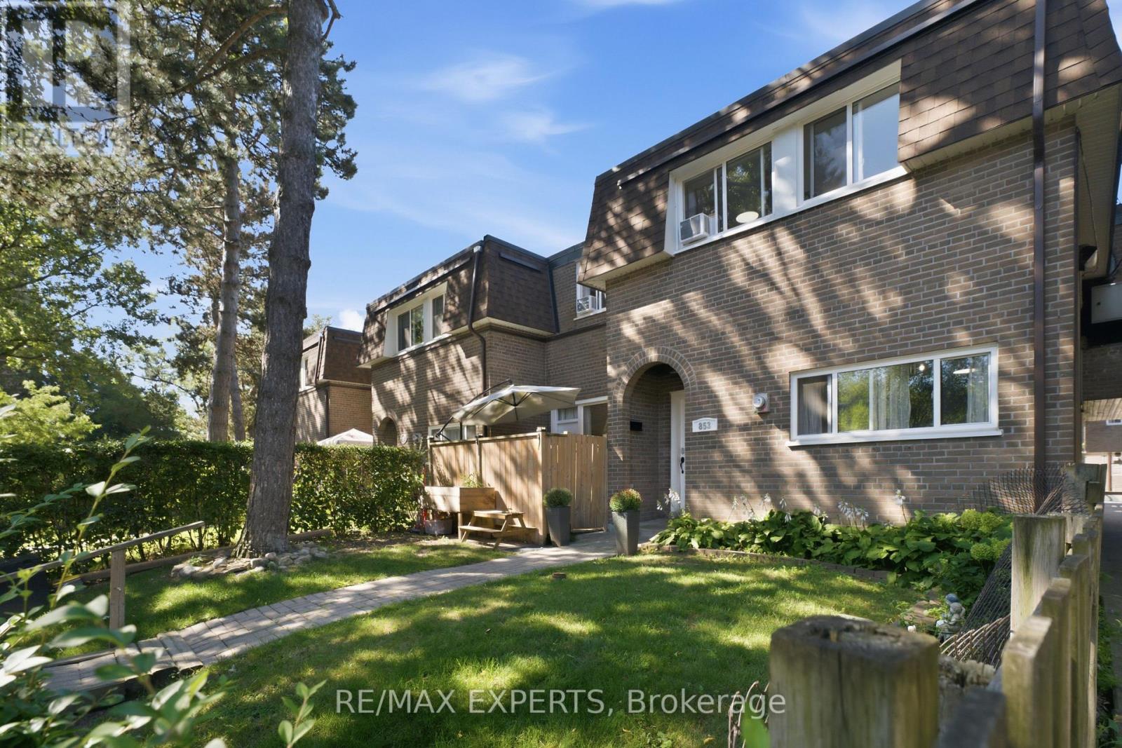 853 - 30 Tandridge Crescent, Toronto, Ontario  M9W 2P2 - Photo 2 - W13755242