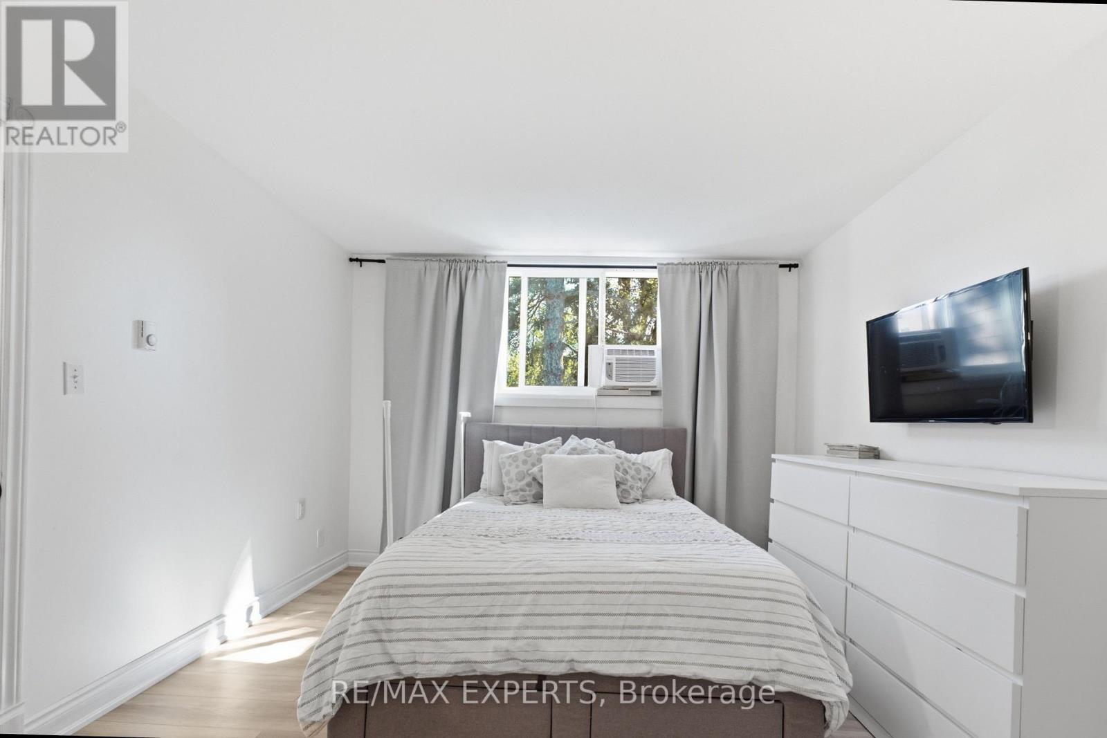 853 - 30 Tandridge Crescent, Toronto, Ontario  M9W 2P2 - Photo 23 - W13755242
