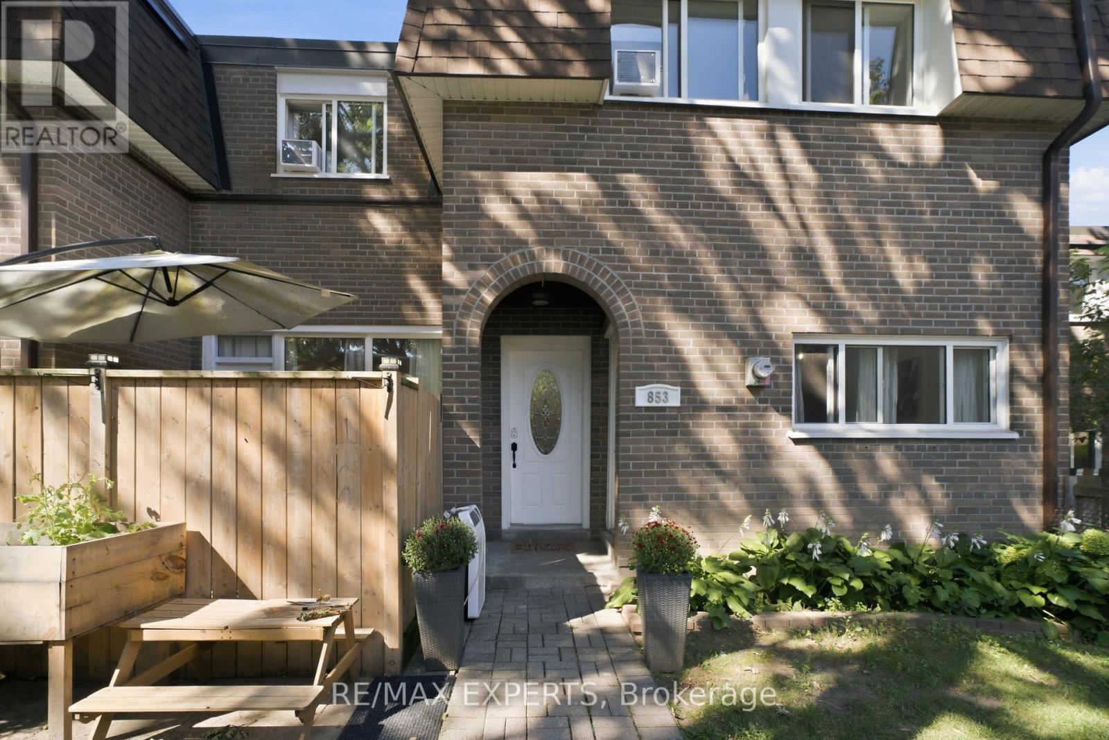853 - 30 Tandridge Crescent, Toronto, Ontario  M9W 2P2 - Photo 3 - W13755242